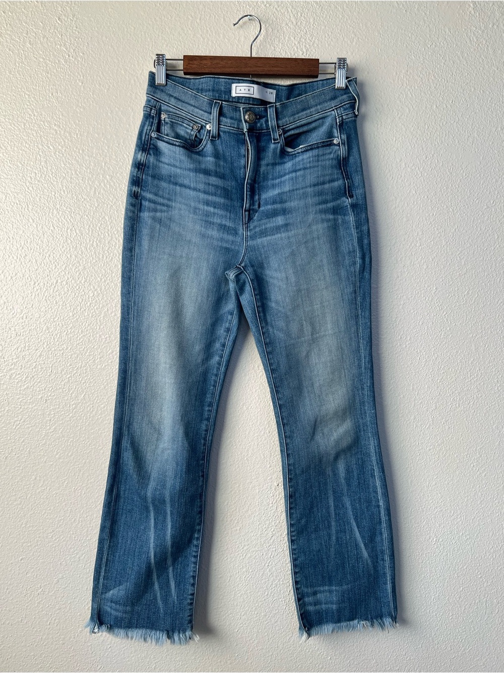 AYR Women’s Straight Leg Jeans Raw Hem Cropped size 28